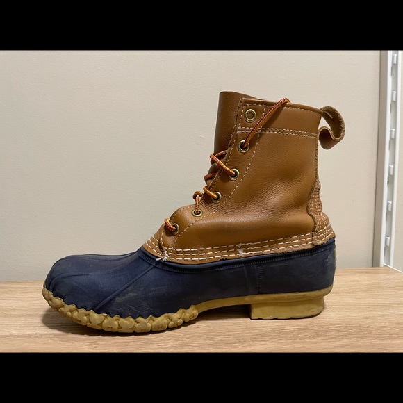 L.L.Bean Women's Bean Boots, 8" Tan/Navy - Picture 3 of 10